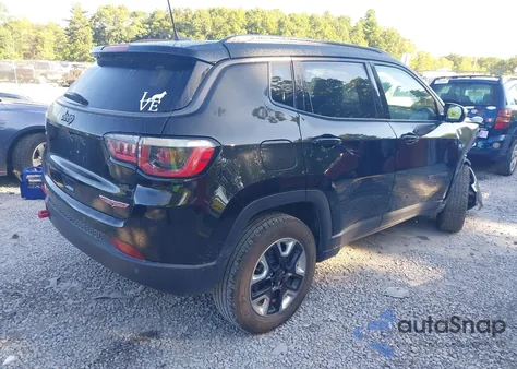 2018 Jeep Compass Trailhawk 4X4 from USA, damaged, VIN 3C4NJDDB9JT187541